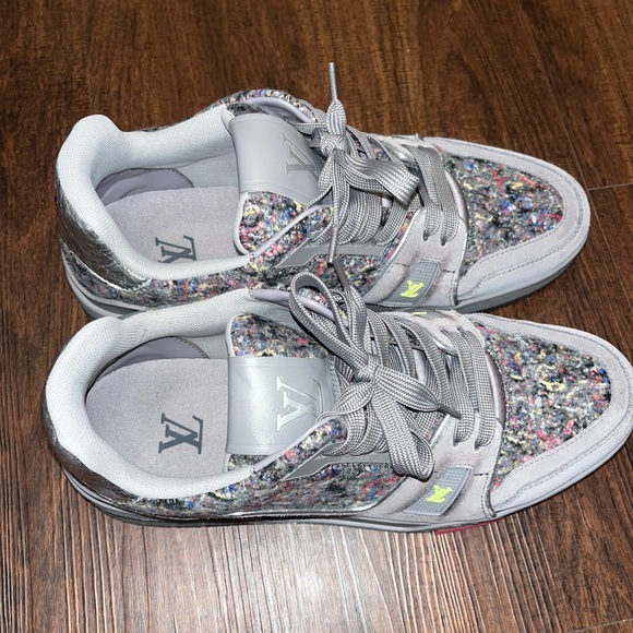 Louis Vuitton | Monogram Suede Blended Fabrics Leather Logo Sneakers - Picture 3 of 5